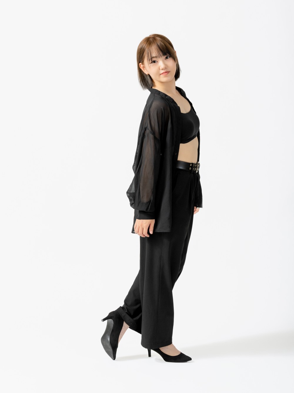 明部 桃子